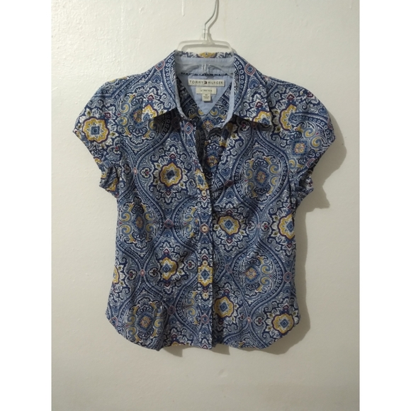 Tommy Hilfiger Tops - BOGO ITEM- Tommy Hilfiger Cap Sleeve Button Up Paisley Collared Shirt Blouse